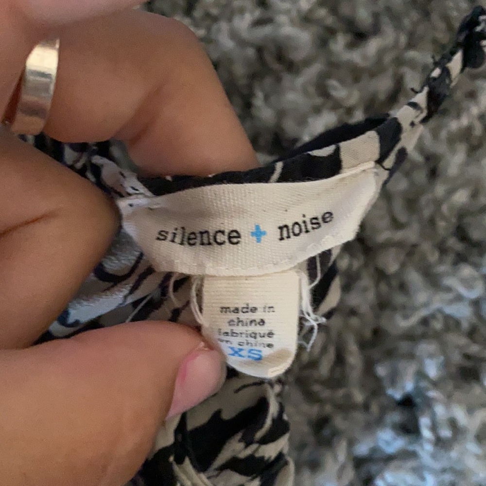 Top - Picture 3 of 3